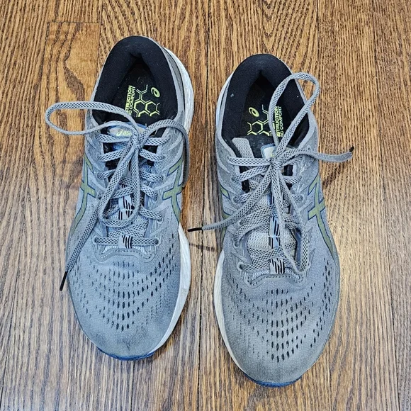 ASICS Men's Gel-Kayano 28 Running Sneakers - Picture 2 of 7